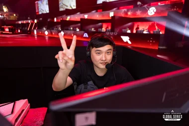 Фото Restya - Ван Жэньхун