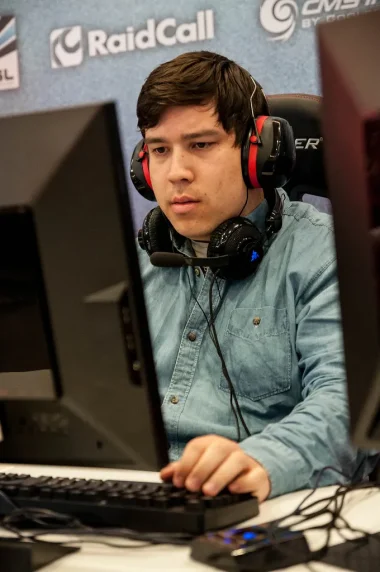 Фото MaNia - Брайан Страндби