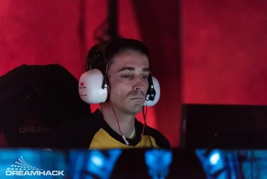 Фото COOLLER - Антон Сингов