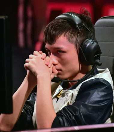 Фото Cloud - Ху Чжэньвэй