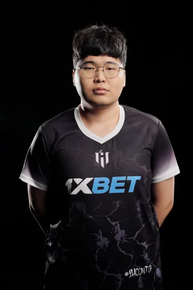 Фото Aizn - Энхбат Мунххараа