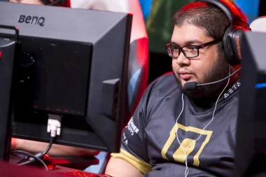 Фото Zuna - Кристофер Бюхтер