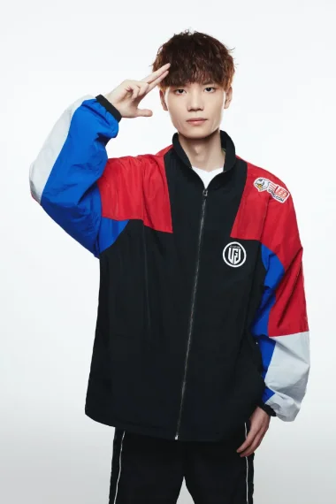 Фото 酷阿休 - Чен Го