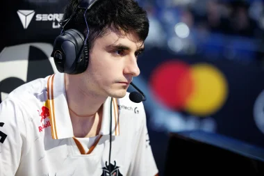 Фото Labrov - Ламброс Папуцакіс