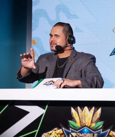 Фото Chris Shang - Кристиан Эскобар