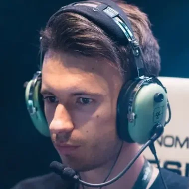 Фото Maccandark - Маркус Хеллстрём