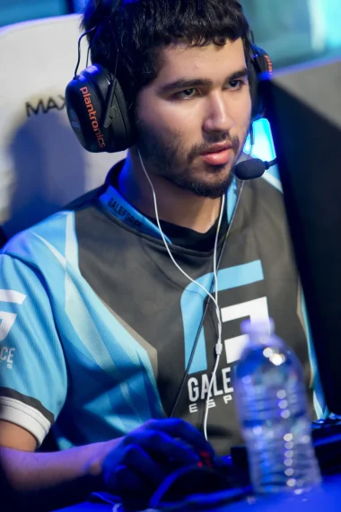 Фото Fury - Мэнни Медина