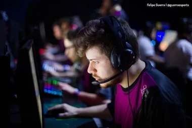 Фото FLUYR - Винисиус Менегатти