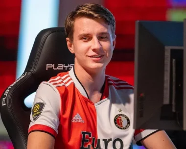 Фото Julian - Юлиан Ван ден Берг