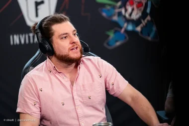 Фото Interro - Паркер Маккей