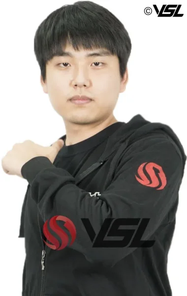 Фото KeeN - Хван Кюсок