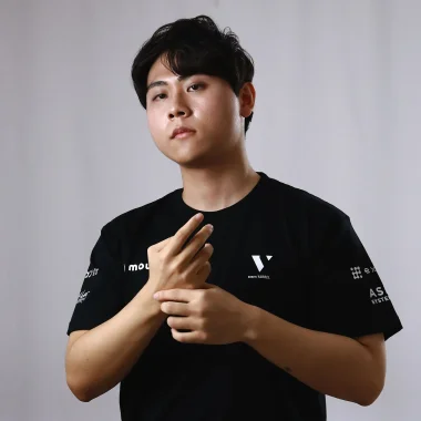 Фото ＰＡＩＮ - Ючан Чонг