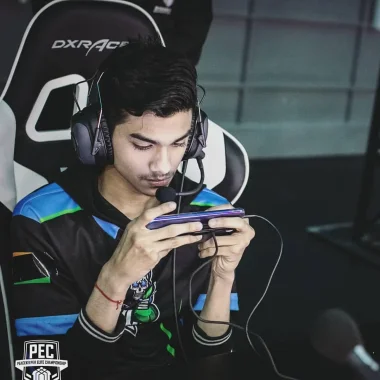 Фото ReGaLToS - Парв Сингх