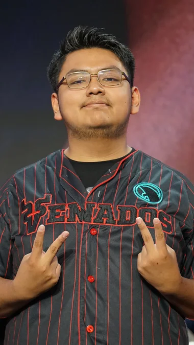 Фото Levi Shoto - Жеху Калев Кастильо