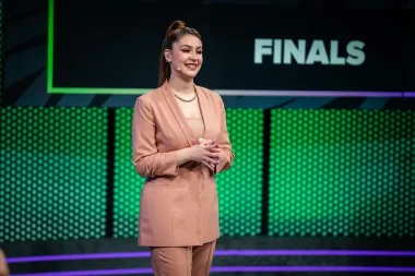 Фото Troubleinc - Джорджия Парас