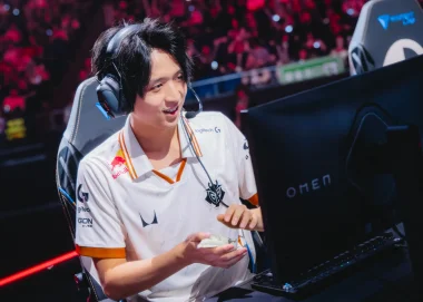 Фото Hans Sama - Стивен Лив