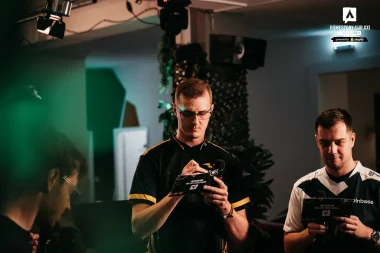 Фото Rushi - Корбет Батлер