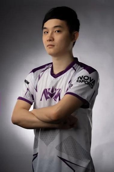 Фото Restya - Ван Жэньхун