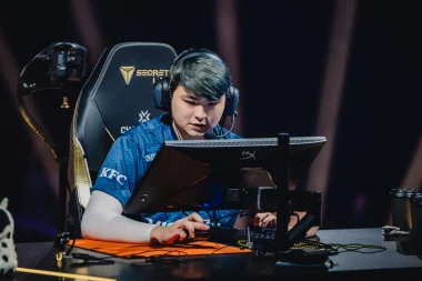 Фото C0M - Корбин Дэниел Ли