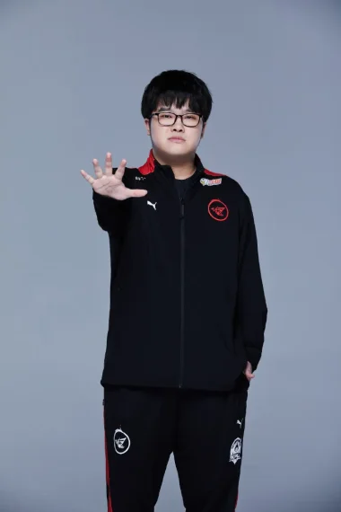 Фото Wuxin - Лин Лонг