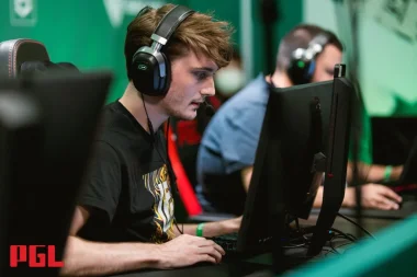 Фото sterling - Эуан Мур