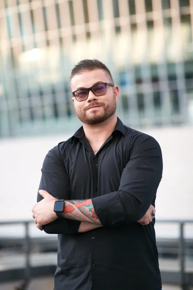 Фото James Banks - Джеймс Бэнкс