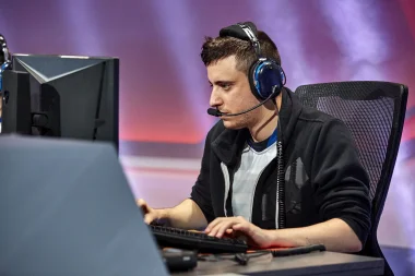 Фото Kryw - Джонатан Нобре