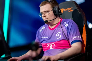 Фото JNX - Яник Бартелс