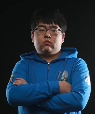 Фото Swoy - Ким Сынг-вон