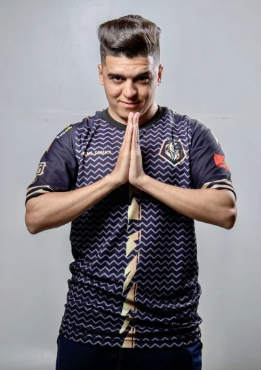 Фото EFLEX - Джамал Разуки