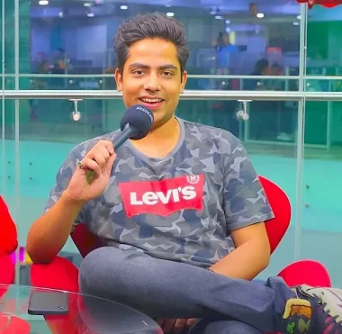 Фото Gaming With AB - Аруш Бхардвадж