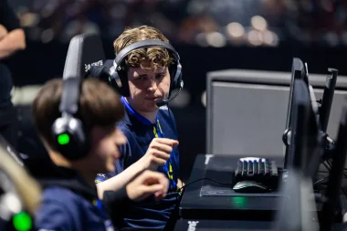 Фото oaly. - Оле ван Дорн