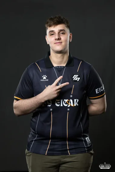 Фото FFx BaByLoNs - Тобиас Деверье