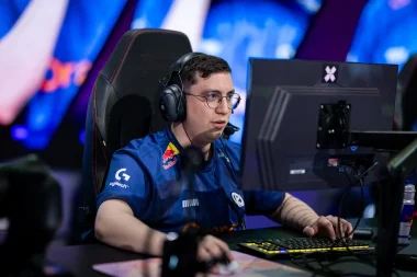 Фото Saadhak - Матияс Делипетро