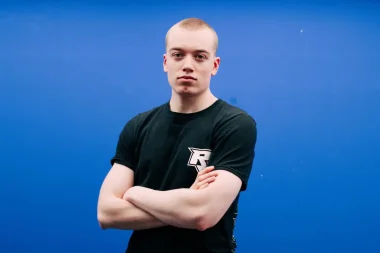 Фото otom - Том Харт