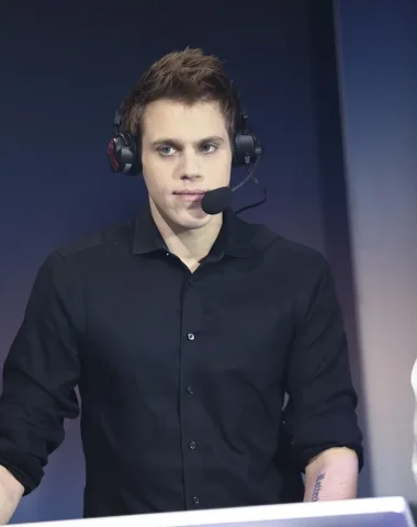 Фото RotterdaM - Кевин ван дер Кои