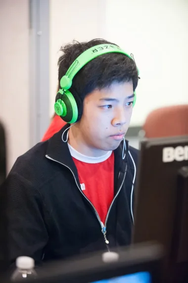 Фото Illusion - Ли Ю Сонг