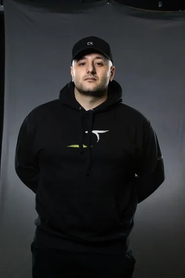 Фото Sineska - Мете Караоглан