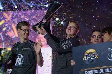 Фото INTERNETHULK - Деннис Хавелка