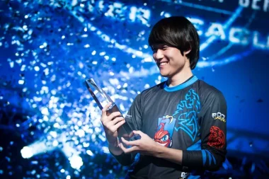 Фото Hydra - Шин Донг-вон