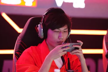 Фото Yione - Лин Хайфэнг