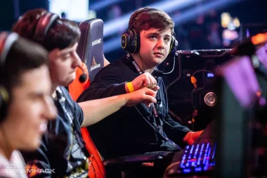 Фото FirefoxD - Антонио Шиллинг Юниор