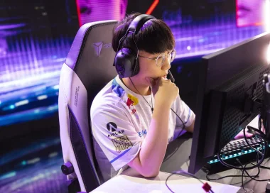 Фото BuZz - Ю Бёнчуль