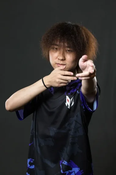 Фото Bacaii - Ван Юнхао