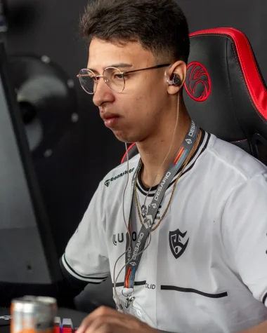 Фото Misfit - Ульрик Перейра