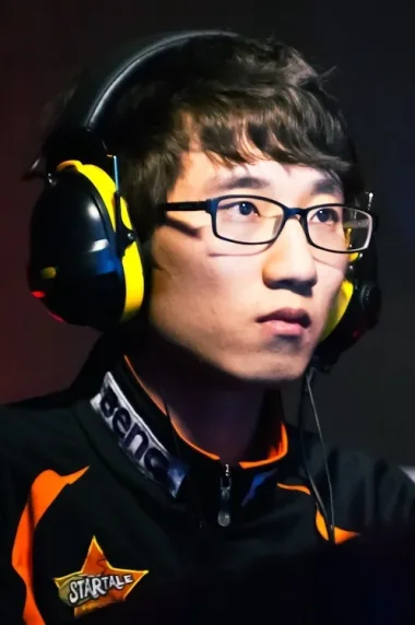 Фото Fancy - Чхои Джи Сун