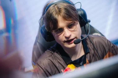 Фото Upset - Элиас Липп