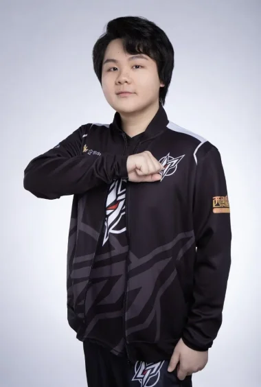 Фото Wanted - Чен Сычэн