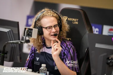 Фото Sloth - Майлс Браун