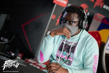 Фото Space Boy - Стивен Агйеманг